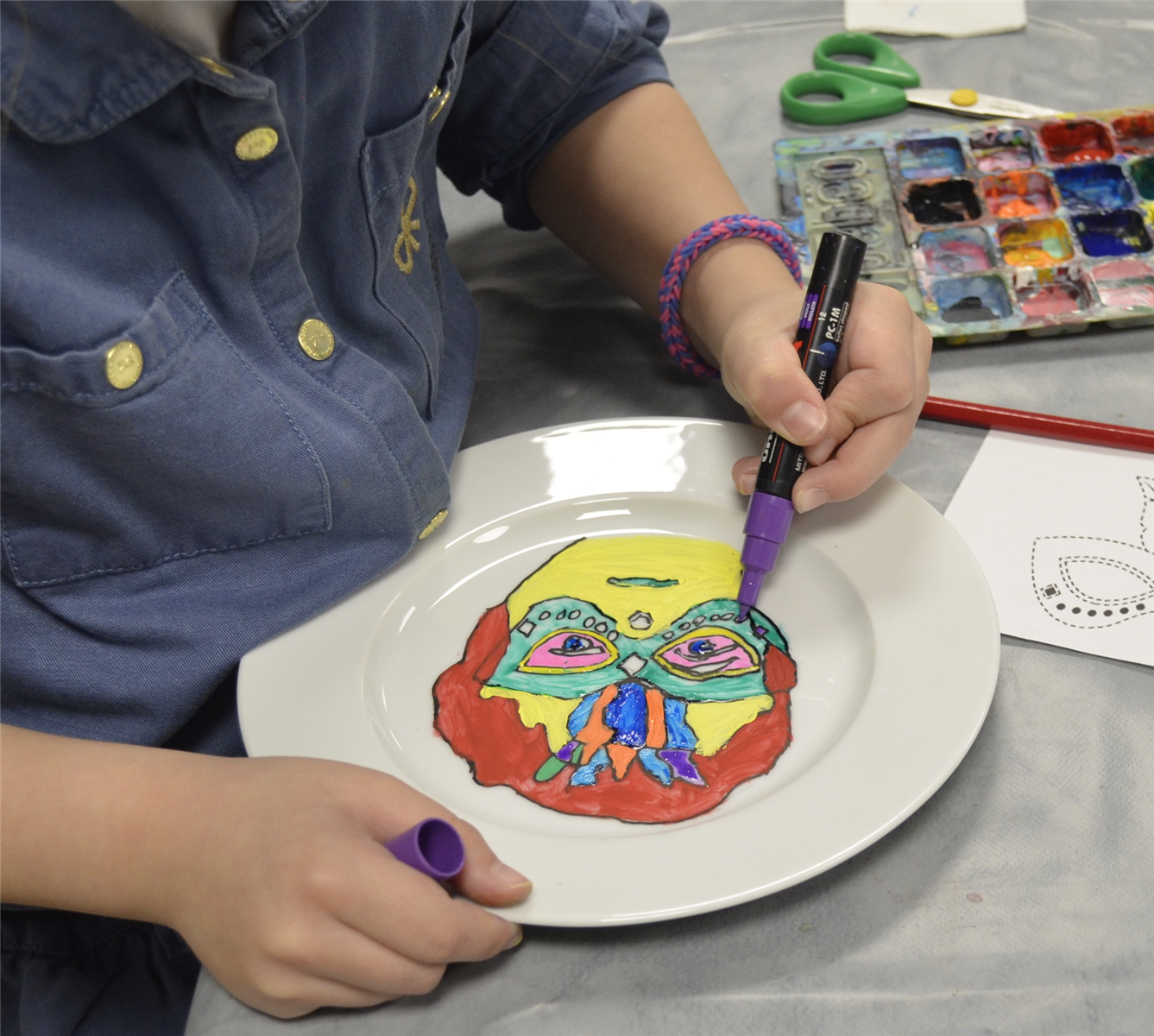 Atelier en famille "Le masque-assiette spécial ...